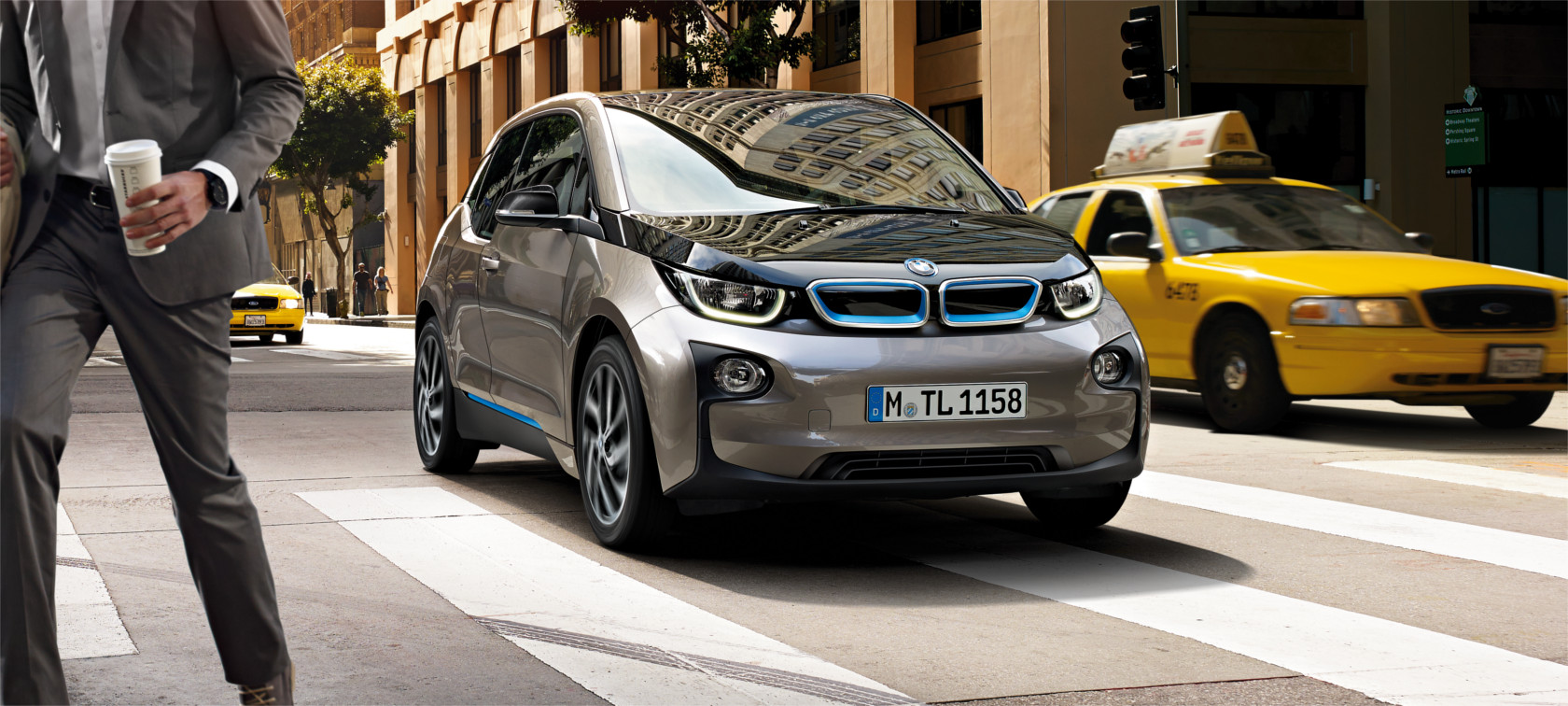 BMW i ConnectedDrive. BMW i ConnectedDrive.